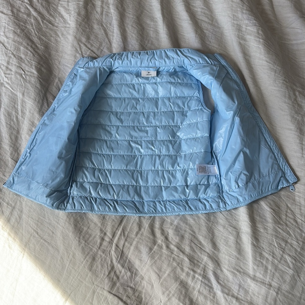 Vineyard Vines Sky Blue Puffer Vest - Picture 2 of 4